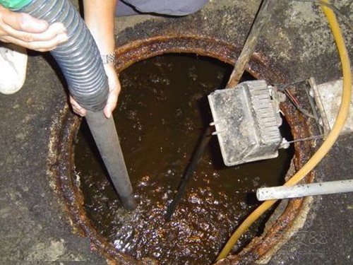 铁山隔油池清理