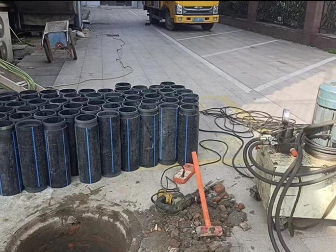 铁山PE置换管厂家 DN315置换管 非开挖管短管置换